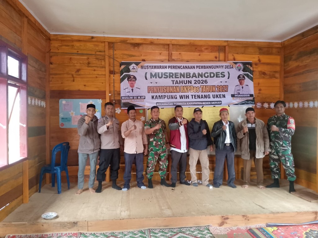 Poto Bersama Apratur Kampung dan Kegiatan Kampung Wih Tenang Uken 